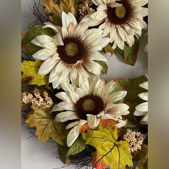 Fall Sunflower Wreath - Picture 2 of 7